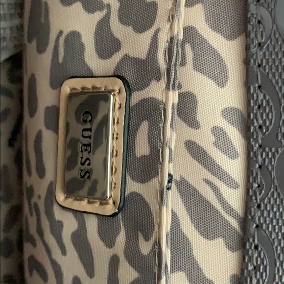 Guess | Leather Hand Bag - Picture 5 of 6